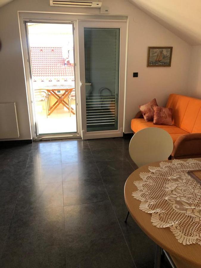 Apartments Villa Lili Lovetovo Vodice Luaran gambar