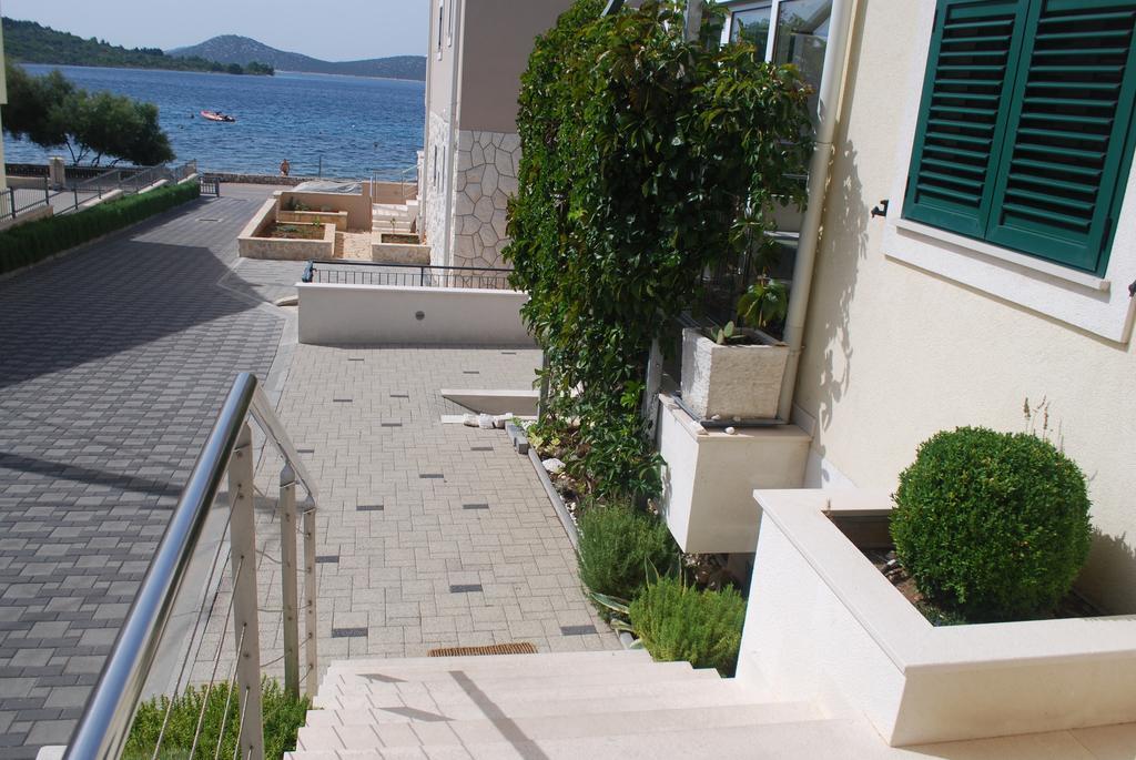 Apartments Villa Lili Lovetovo Vodice Luaran gambar