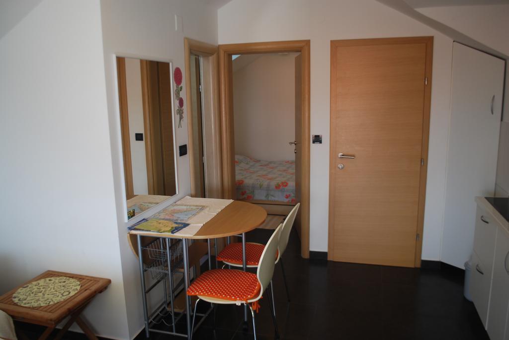Apartments Villa Lili Lovetovo Vodice Luaran gambar
